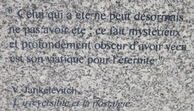 Épitaphe de Citation De Vladimir Jankélévitch